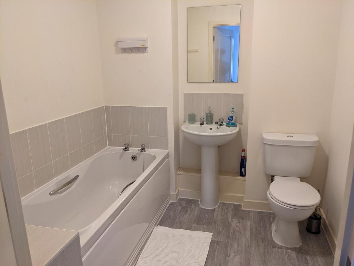 Simple 2-Bedroom 1.5 Bath Apartment In Thornhill Southampton Zewnętrze zdjęcie